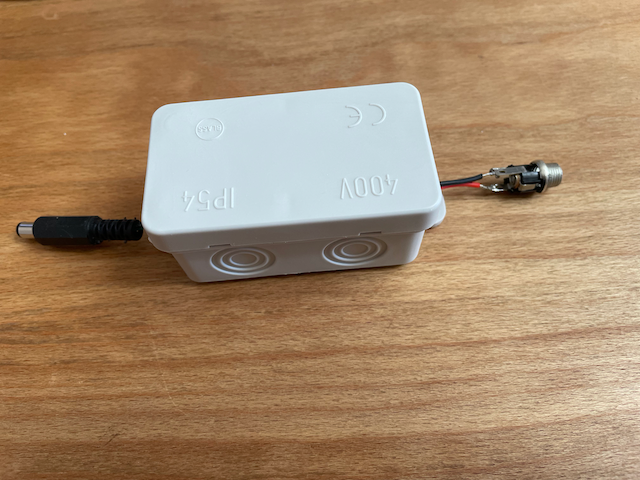 EDM Bluetooth adapter with a simple housing
